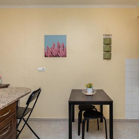 Cozy One Bedroom Apt In Historic Location - Carmo Lissabon Exterior foto