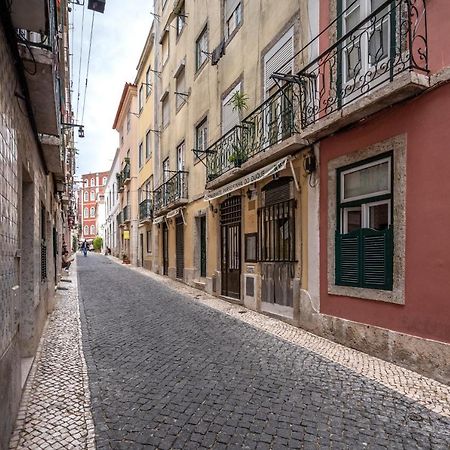 Cozy One Bedroom Apt In Historic Location - Carmo Lissabon Exterior foto