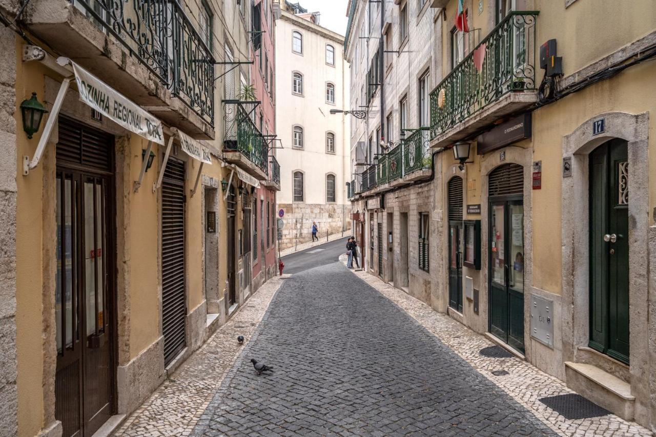 Cozy One Bedroom Apt In Historic Location - Carmo Lissabon Exterior foto